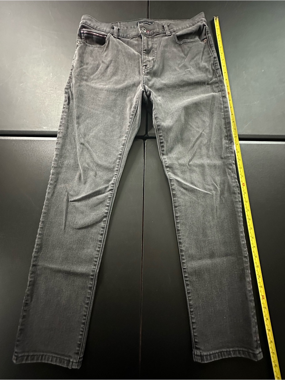 Tommy Hilfiger Men's nlack Gray Slim Jeans